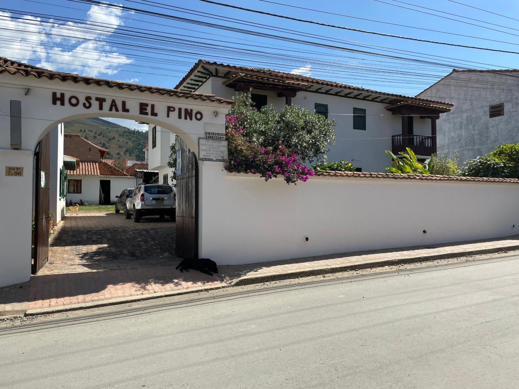 Hostal El Pino 비야 데 레이바 외부 사진