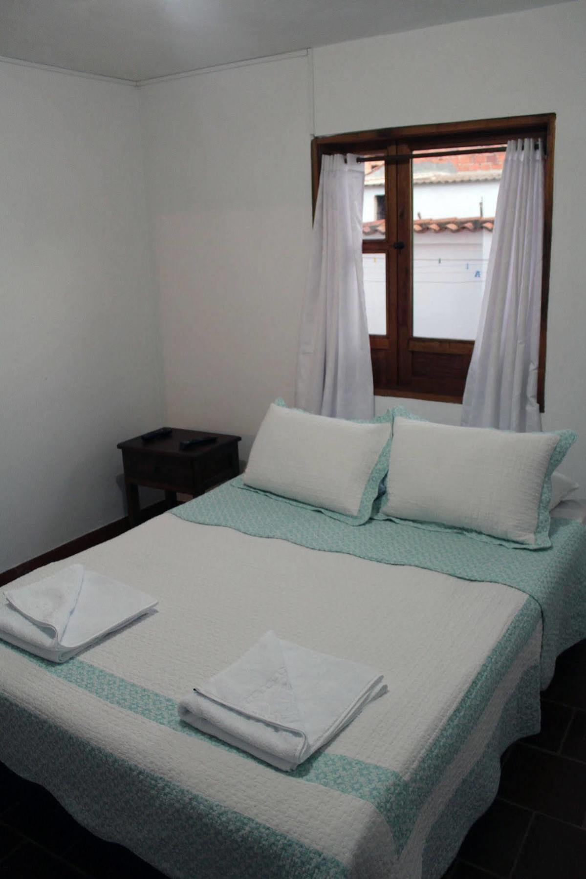 Hostal El Pino 비야 데 레이바 외부 사진